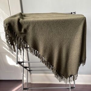 360 Cashmere wool wrap heather green